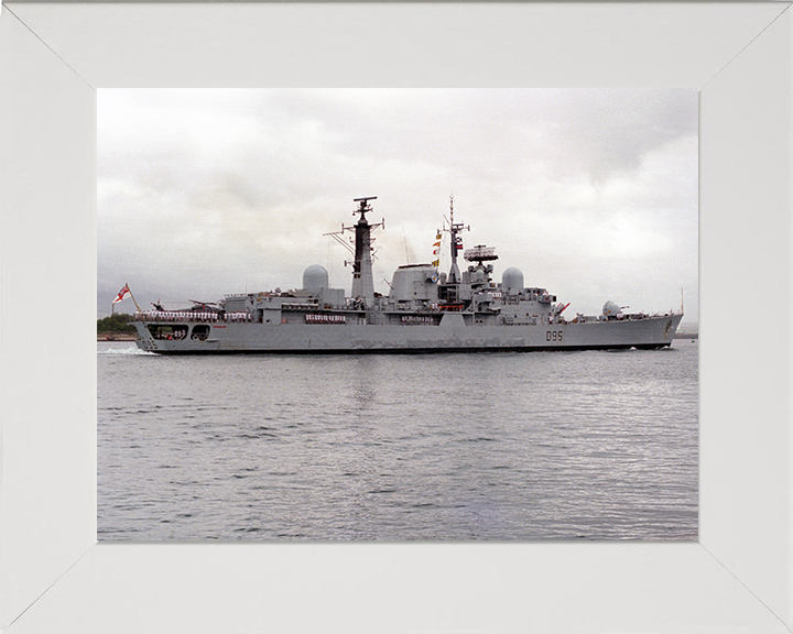 HMS Manchester (D95) Photo Print - Entering Pearl Harbour - Royal Navy Type 42 Destroyer Hampshire Prints 10 x 8 White Frame No