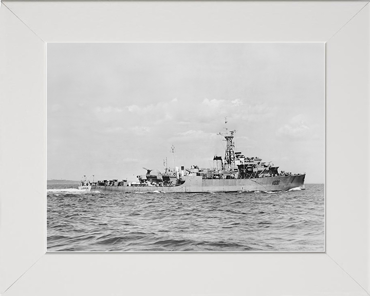 HMS Cardigan Bay (K630) Royal Navy Bay Class Frigate Starboard View Photo Print Wall Art Decor Posters, Prints, & Visual Artwork Hampshire Prints 10 x 8 White Frame No