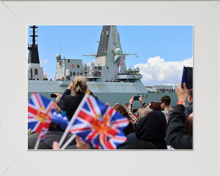 HMS Diamond (D34) Royal Navy Type 45 Destroyer Homecoming Photo Print Wall Art Decor Posters, Prints, & Visual Artwork Hampshire Prints 10 x 8 White Frame No
