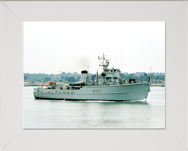 HMS Alfriston (M1103) Royal Navy Ton Class Minesweeper Warship Starboard View Photo Print Wall Art Decor Posters, Prints, & Visual Artwork Hampshire Prints 10 x 8 White Frame No