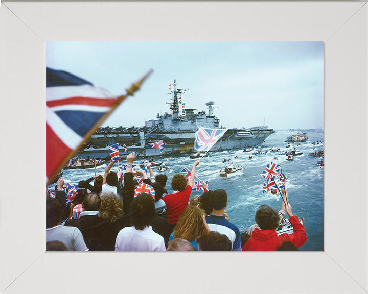 HMS Hermes (R12) Photo Print - Falklands Return - Royal Navy Centaur Class Aircraft Carrier Hampshire Prints 10 x 8 White Frame No