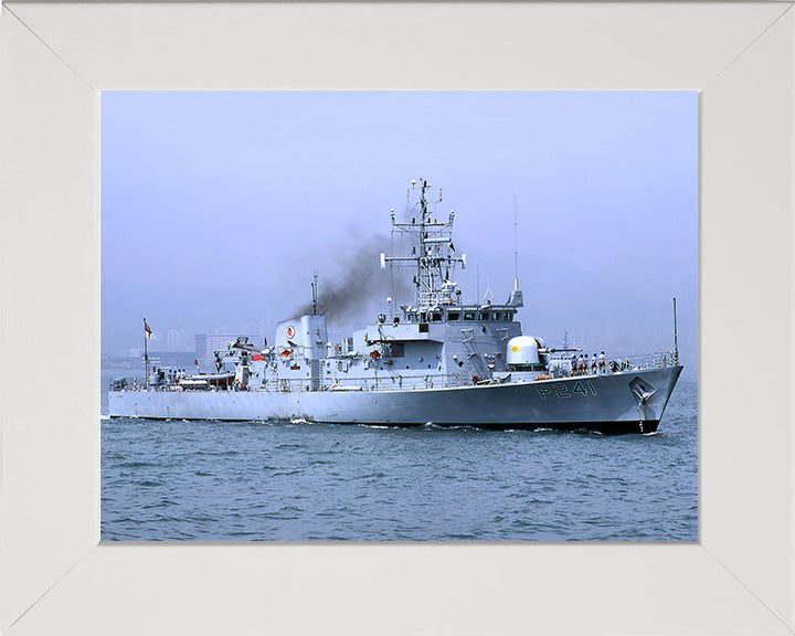HMS Starling P241 Royal Navy Peacock Class Patrol Vessel Photo Print or Framed Print - Hampshire Prints
