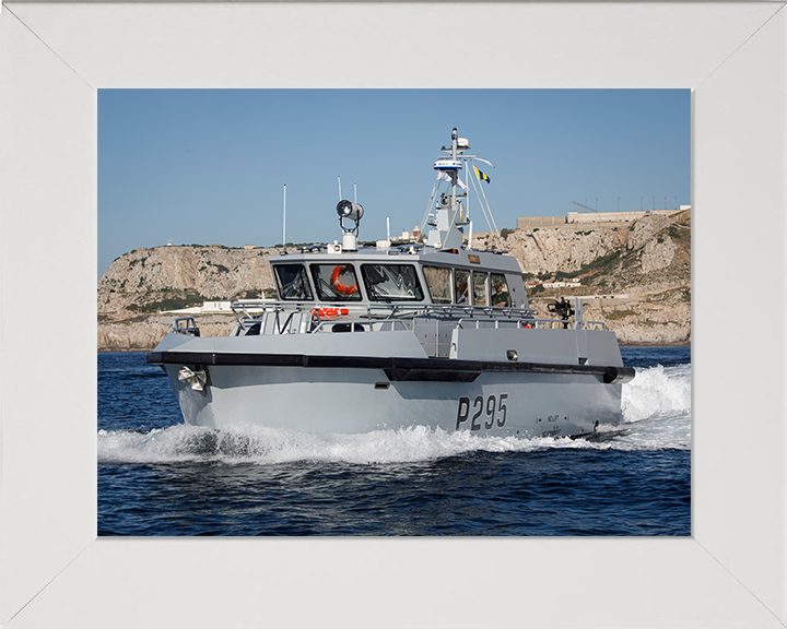 HMS Cutlass (P295) Photo Print - Underway - Royal Navy Cutlass Class Patrol Vessel Hampshire Prints 10 x 8 White Frame No