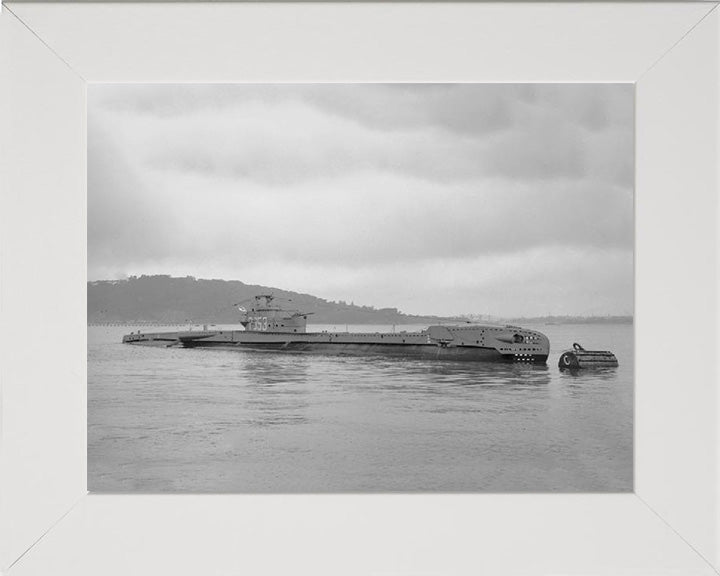 HMS Truncheon P353 Royal Navy T class Submarine Photo Print or Framed Print - Hampshire Prints