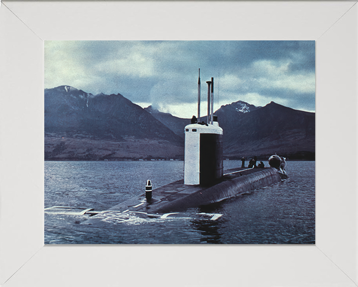 HMS Repulse (S23) Photo Print - Firth of Clyde 1979 - Royal Navy Resolution Class Submarine Hampshire Prints 10 x 8 White Frame No