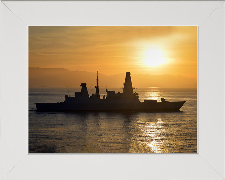 HMS Dauntless (D33) Royal Navy Type 45 Destroyer Sunset Silhouette Photo Print Wall Art Decor Posters, Prints, & Visual Artwork Hampshire Prints 10 x 8 White Frame No