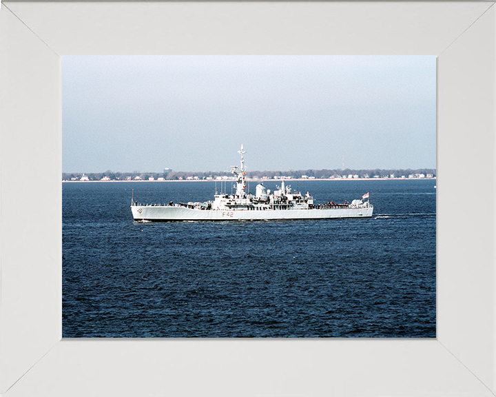 HMS Phoebe (F42) Photo Print - Virgina 1990 - Royal Navy Leander Class Frigate Hampshire Prints 10 x 8 White Frame No