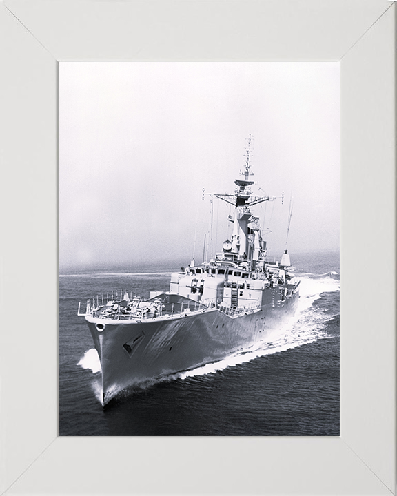 HMS Lowestoft (F103) Photo Print - At Sea 1970 - Royal Navy Rothesay Class Frigate Posters, Prints, & Visual Artwork Hampshire Prints 10 x 8 White Frame No