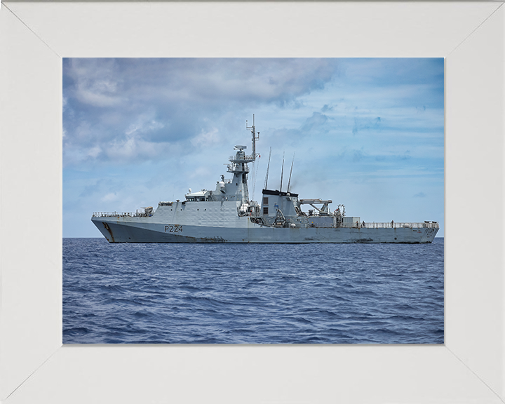 HMS Trent (P224) Photo Print - Port Beam View - Royal Navy River Class Patrol Vessel Hampshire Prints 10 x 8 White Frame No