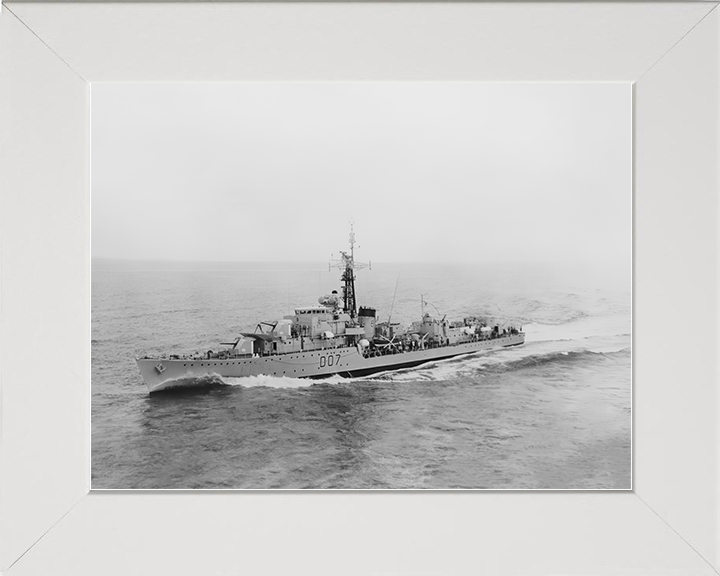 HMS Caesar (D07) (R07) Royal Navy C Class Destroyer Port Side View Photo Print Wall Art Decor Posters, Prints, & Visual Artwork Hampshire Prints 10 x 8 White Frame No