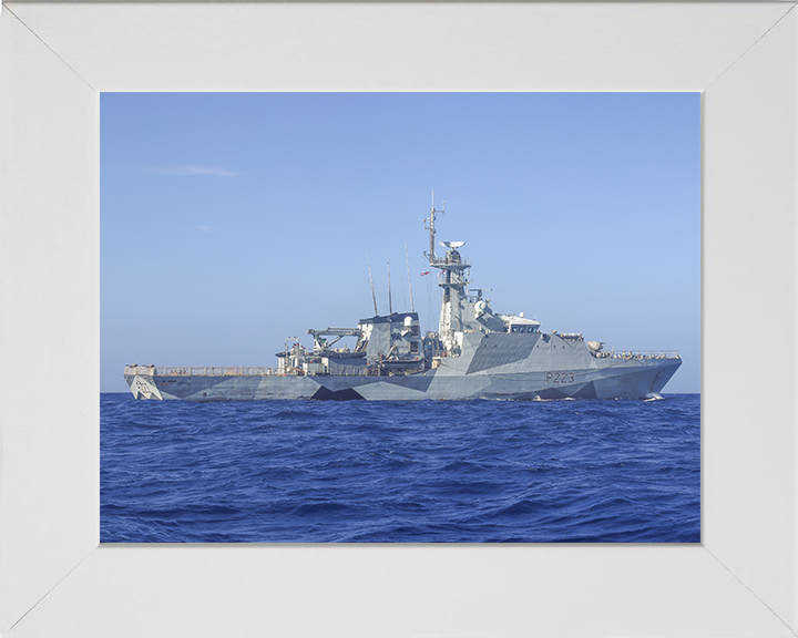 HMS Medway (P223) Photo Print - Caribbean 2025 - Royal Navy River Class Patrol Vessel Hampshire Prints 10 x 8 White Frame No