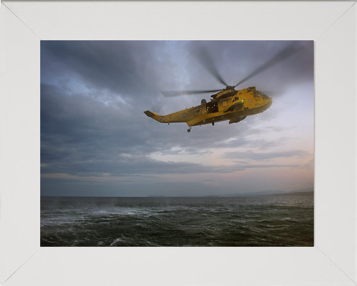 RAF (SAR) Sea King Helicopter Piloted by Prince William Photo Print - Royal Air Force Aircraft Posters, Prints, & Visual Artwork Hampshire Prints 10 x 8 White Frame No