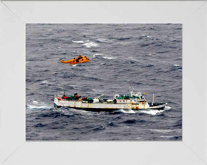 RAF (SAR) Sea King Helicopter Fisherman Rescue Photo Print - Royal Air Force Aircraft Posters, Prints, & Visual Artwork Hampshire Prints 10 x 8 White Frame No