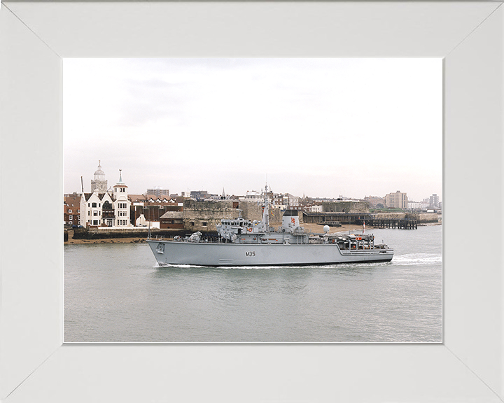 HMS Dulverton (M35) Royal Navy Hunt Class Mine Warfare Vessel Passing Old Portsmouth Photo Print Wall Art Decor Posters, Prints, & Visual Artwork Hampshire Prints 10 x 8 White Frame No