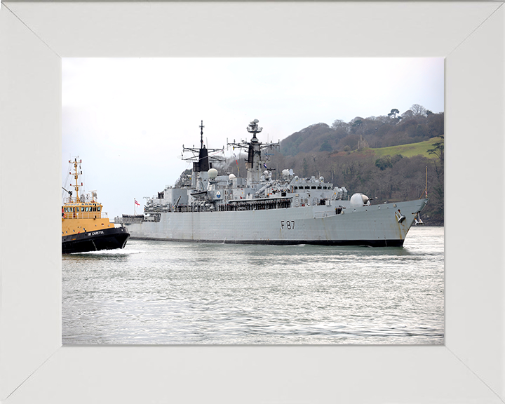 HMS Chatham (F87) Royal Navy Type 22 Frigate Enters Devonport 2011 Photo Print Wall Art Decor Posters, Prints, & Visual Artwork Hampshire Prints 10 x 8 White Frame No