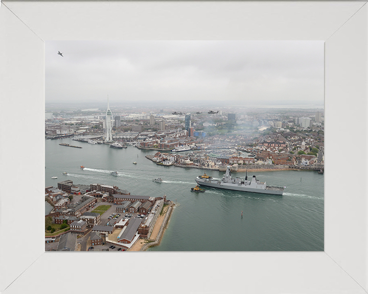 HMS Diamond (D34) Royal Navy Type 45 Destroyer Entering Portsmouth 2012 Photo Print Wall Art Decor Posters, Prints, & Visual Artwork Hampshire Prints 10 x 8 White Frame No
