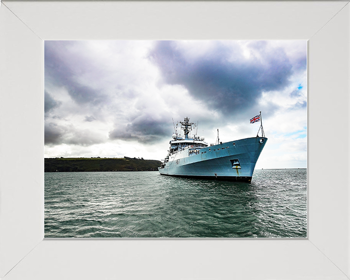 HMS Echo (H87) Royal Navy Echo Class Survey Vessel At Anchor Photo Print Wall Art Decor Posters, Prints, & Visual Artwork Hampshire Prints 10 x 8 White Frame No
