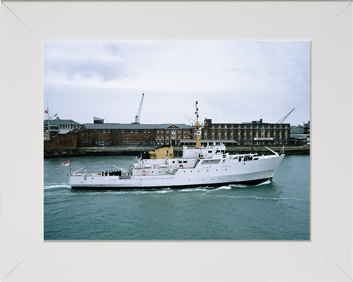 HMS Fawn A325 | Photo Print | Framed Print | Bulldog Class | Hydrographic Survey Ship | Royal Navy Hampshire Prints