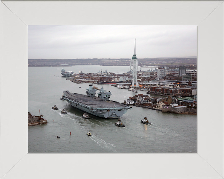 HMS Queen Elizabeth R08 | Photo Print | Framed Print | Queen Elizabeth Class | Aircraft Carrier | Royal Navy Hampshire Prints