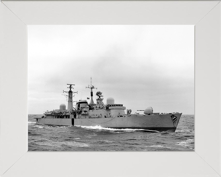 HMS Exeter (D89) Royal Navy Type 42 Destroyer At Sea May 1982 Photo Print Wall Art Decor Posters, Prints, & Visual Artwork Hampshire Prints 10 x 8 White Frame No