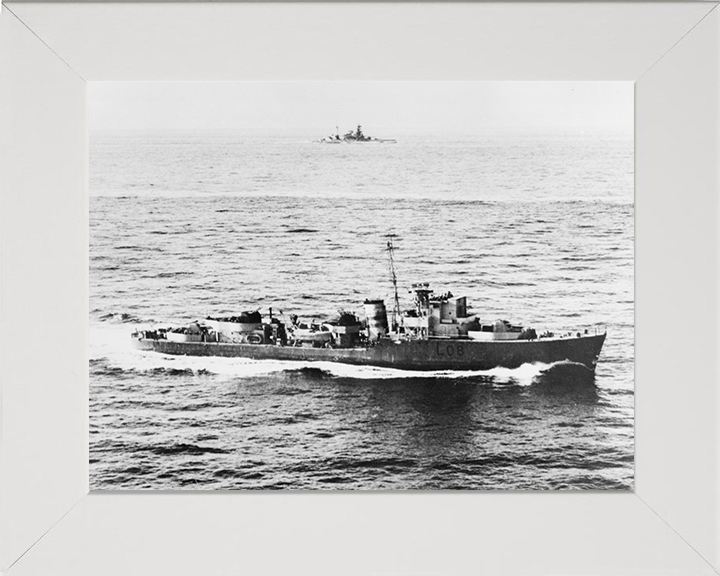 HMS Exmoor (L08) Photo Print - At Sea - Royal Navy Hunt Class Destroyer