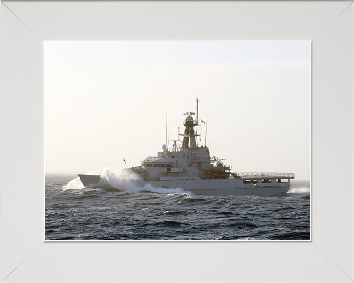 HMS Clyde (P257) Royal Navy River Class Patrol Vessel Riding Waves Photo Print Wall Art Decor Posters, Prints, & Visual Artwork Hampshire Prints 10 x 8 White Frame No