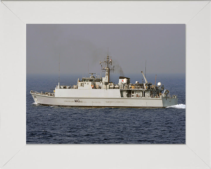 HMS Ramsey M110 | Photo Print | Framed Print | Sandown Class | Minehunter | Royal Navy Hampshire Prints