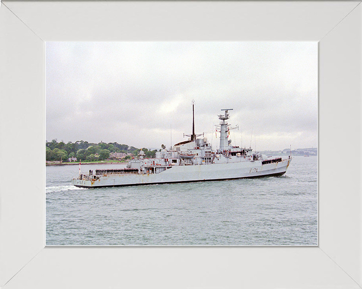 HMS Alacrity (F174) Royal Navy Type 21 Frigate Starboard View Photo Print Wall Art Decor Posters, Prints, & Visual Artwork Hampshire Prints 10 x 8 White Frame No