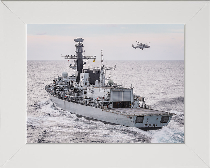 HMS Argyll (F231) Royal Navy Type 23 Frigate With Lynx Helicopter Wall Art Photo Print Naval Decor Posters, Prints, & Visual Artwork Hampshire Prints 10 x 8 White Frame No