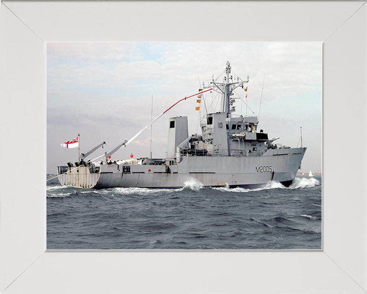HMS Dovey (M2005) Royal Navy River Class Minesweeper Paying Off Photo Print Wall Art Decor Posters, Prints, & Visual Artwork Hampshire Prints 10 x 8 White Frame No
