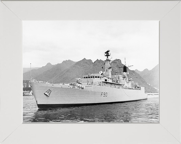 HMS Brilliant (F90) Royal Navy Type 22 Frigate Low Port Bow View Photo Print Wall Art Decor Posters, Prints, & Visual Artwork Hampshire Prints 10 x 8 White Frame No