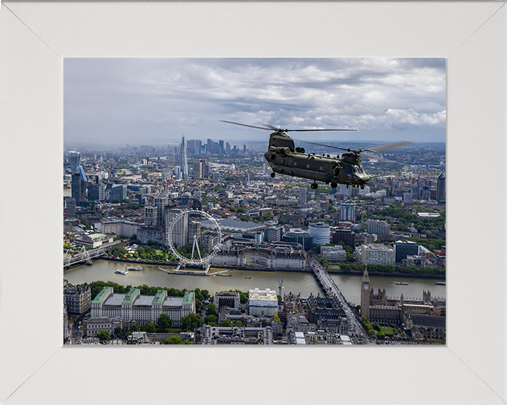 RAF Chinook Helicopter Over London Photo Print - Royal Air Force Aircraft Hampshire Prints 10 x 8 White Frame No