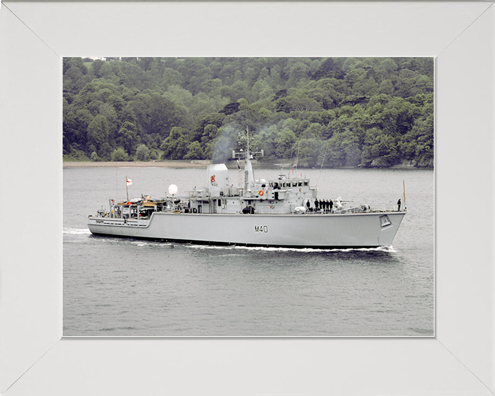 HMS Berkeley (M40) Royal Navy Hunt Class Mine Warfare Vessel Plymouth Sound Photo Print Wall Art Decor Posters, Prints, & Visual Artwork Hampshire Prints 10 x 8 White Frame No