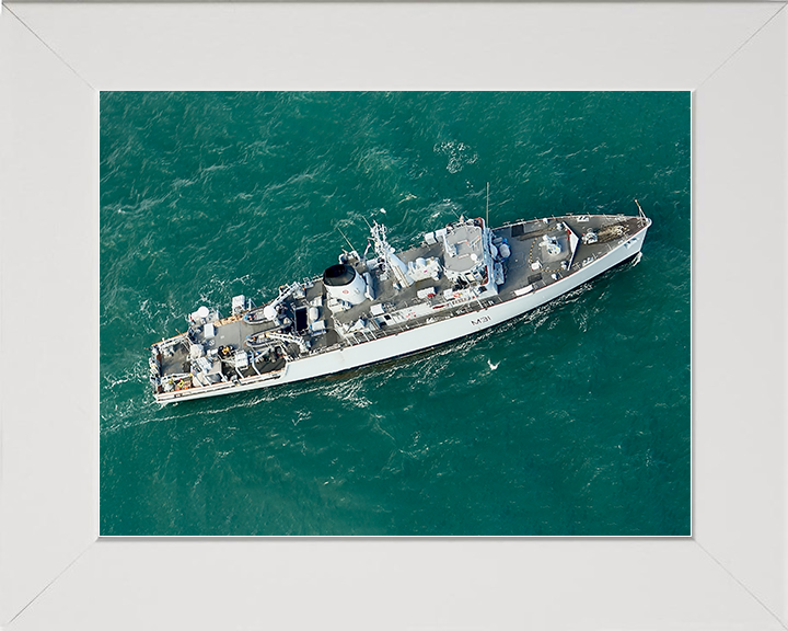 HMS Cattistock (M31) Royal Navy Hunt Class MineHunter From Above Photo Print Wall Art Decor Posters, Prints, & Visual Artwork Hampshire Prints 10 x 8 White Frame No
