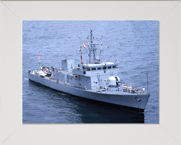 HMS Plover P240 | Photo Print | Framed Print | Peacock Class | Patrol Vessel | Royal Navy Hampshire Prints