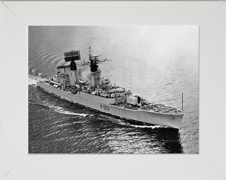 HMS Lincoln F99 Royal Navy Salisbury class frigate Photo Print or Framed Print - Hampshire Prints