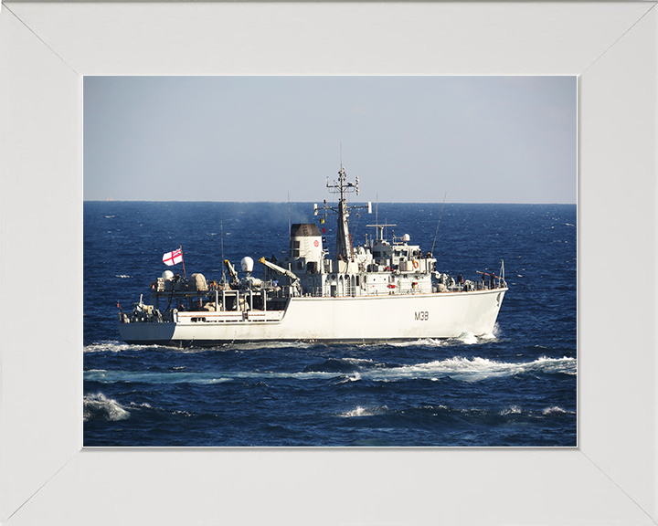 HMS Atherstone (M38) Royal Navy Hunt Class Mine Vessel Warfare Vessel At Sea Photo Print Wall Art Decor Posters, Prints, & Visual Artwork Hampshire Prints 10 x 8 White Frame No