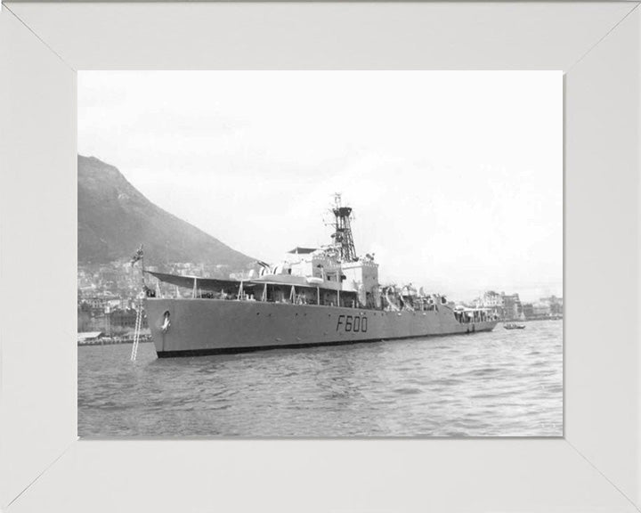 HMS St Brides Bay K600 | Photo Print | Framed Print | Bay Class | Frigate | Royal Navy Hampshire Prints