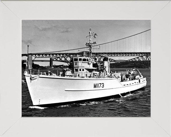 HMS Pollington M1173 | Photo Print | Framed Print | Ton Class | Minesweeper | Royal Navy Hampshire Prints