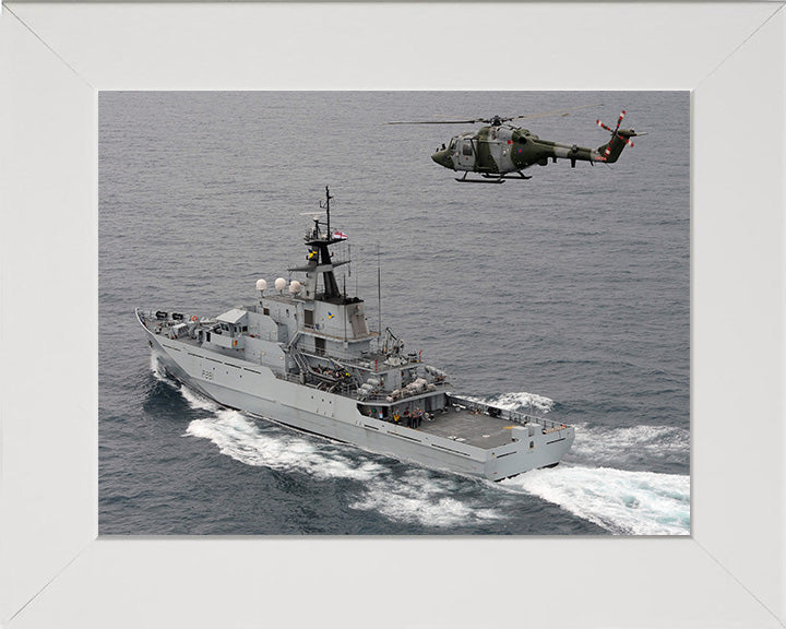 HMS Tyne P281 | Photo Print | Framed Print | River Class | Patrol Vessel | Royal Navy Hampshire Prints