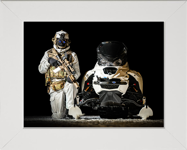Royal Marine With an Oversnow Reconnaissance Vehicle Photo Print 30 Commando Wall Art Military Decor UK Posters, Prints, & Visual Artwork Hampshire Prints 10 x 8 White Frame No
