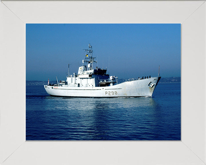 HMS Shetland P298 Royal Navy Island class Patrol Vessel Photo Print or Framed Photo Print - Hampshire Prints