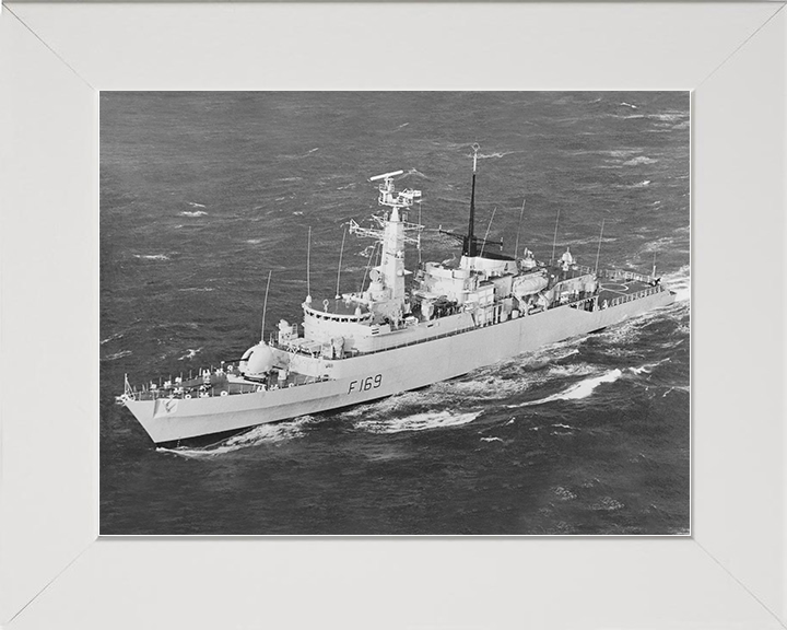 HMS Amazon (F169) Royal Navy Type 21 Frigate Black and White Photo Print Wall Art Decor Posters, Prints, & Visual Artwork Hampshire Prints 10 x 8 White Frame No