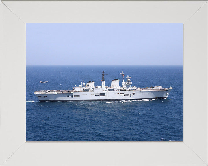 HMS Invincible R05 | Photo Print | Framed Print | Invincible Class | Aircraft Carrier | Royal Navy Hampshire Prints