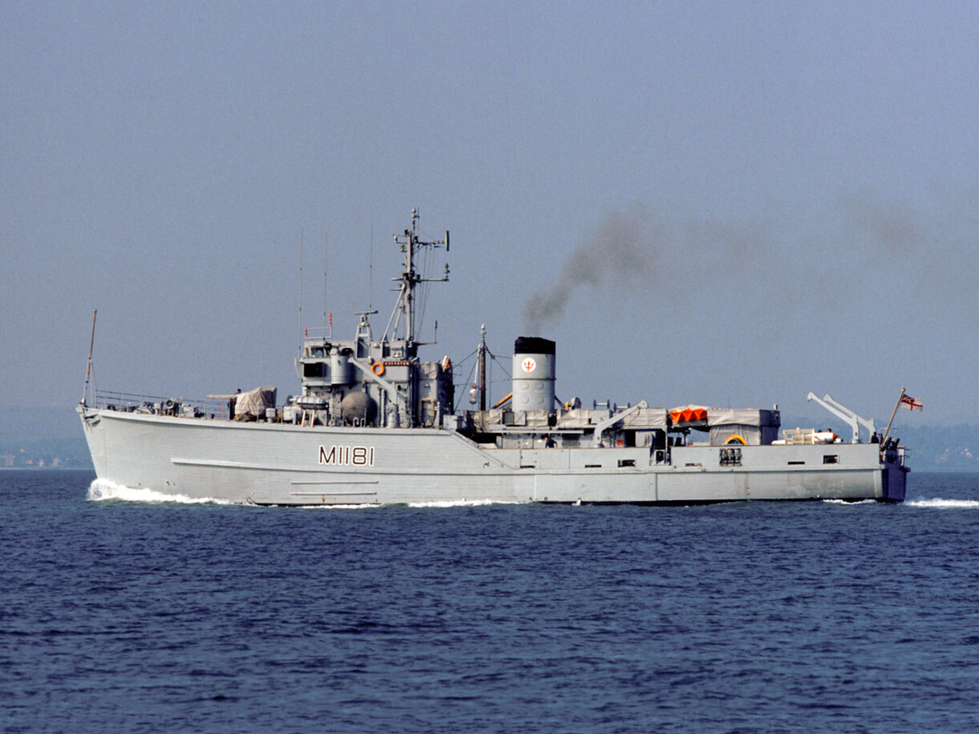 HMS Sheraton M1181 Ton Class Minesweeper Warship June 1988 Photo Print - Posters, Prints, & Visual Artwork - by Hampshire Prints (image 1 of 9)