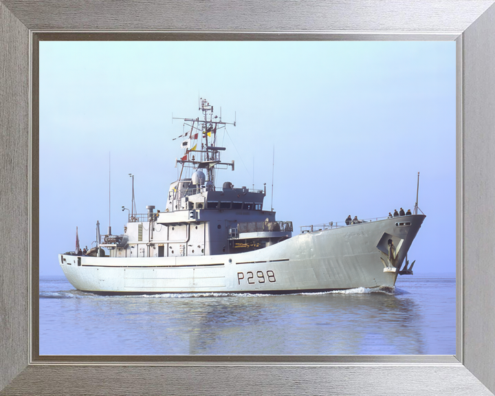 HMS Shetland P298 Island Class Patrol Vessel April 2002 Photo Print - Posters, Prints, & Visual Artwork - by Hampshire Prints (image 7 of 9)