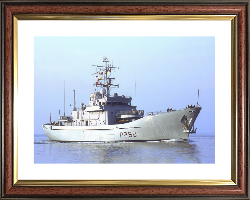 HMS Shetland P298 Island Class Patrol Vessel April 2002 Photo Print - Posters, Prints, & Visual Artwork - by Hampshire Prints (image 8 of 9)