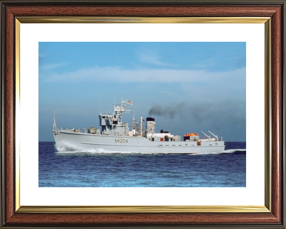 HMS Stubbington M1204 Ton Class Minesweeper Warship 1979 Photo Print - Posters, Prints, & Visual Artwork - by Hampshire Prints (image 8 of 9)