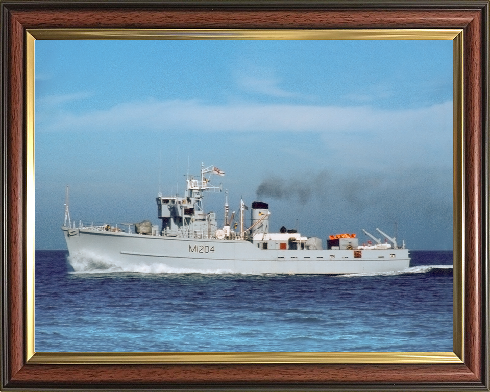 HMS Stubbington M1204 Ton Class Minesweeper Warship 1979 Photo Print - Posters, Prints, & Visual Artwork - by Hampshire Prints (image 9 of 9)