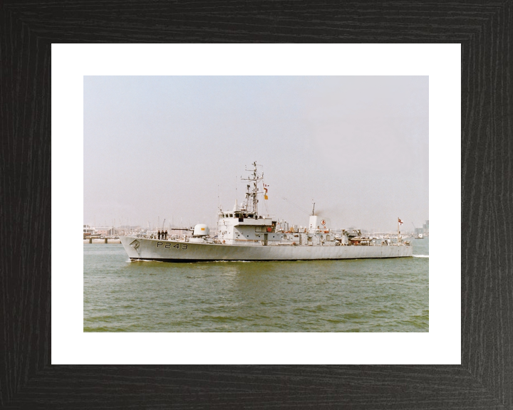 HMS Swift P243 Peacock Class Patrol Vessel June 1985 Photo Print - Posters, Prints, & Visual Artwork - by Hampshire Prints (image 2 of 9)